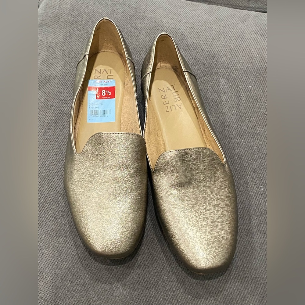 Naturalizer Flats